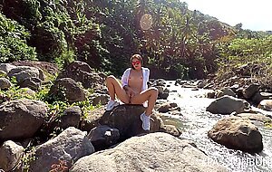 Passionbunny, great solo with beautifull pussy in tropical paradise