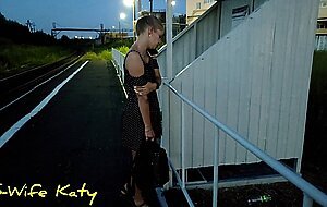 Swife katy, the puzzled baby was waiting for the train, and got a honey cock and a big cr