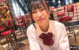 Ejaculation on a slightly “cherry blossom” pink nipple ☆ raw copulation with a fair-skinned delicate girl who has just learned sex ☆ yuzu-chan, 18 years old, beautiful female prostitute
