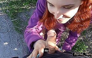 Porno tempus, russisk gift pige farer vild og beder om hjælp til gengæld for et bj