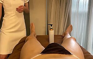 Healthy salon x newcomer at a healthy salon, i had a super naive new therapist treat a man for the first time pretending to be a serious patient and squeezed his erect dick ww05