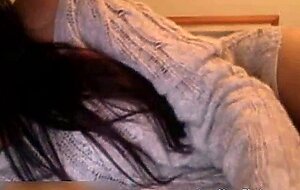 Latina Girl Masturbates with Hair Brush on Webcam