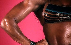American Bodybuilder Alexis Ellis Muscle
